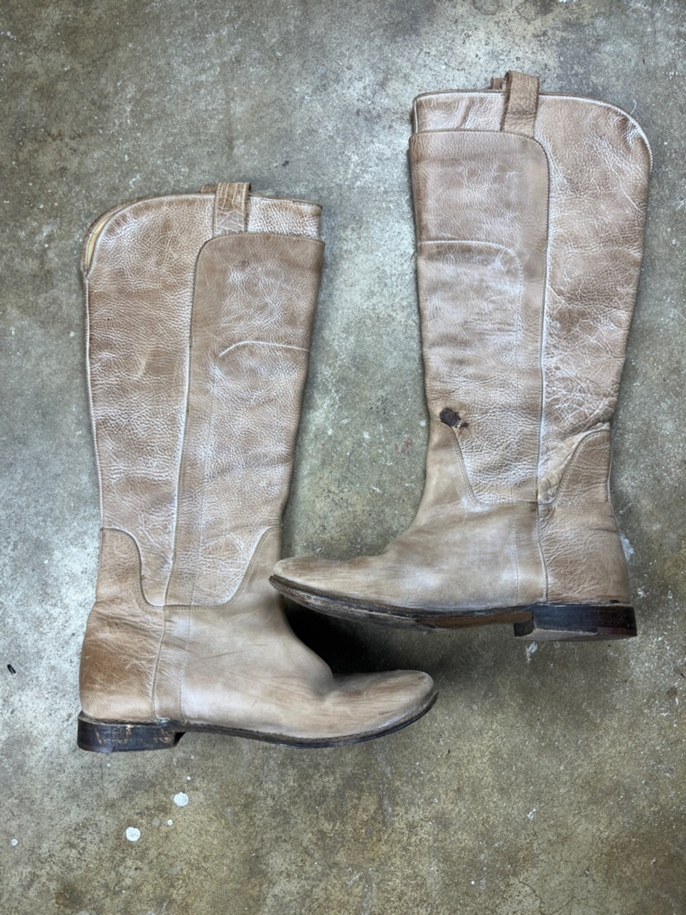 Frye Paige Tall Leather Riding Boots in Light Taupe (with flaw)
Size: 9 1/2B